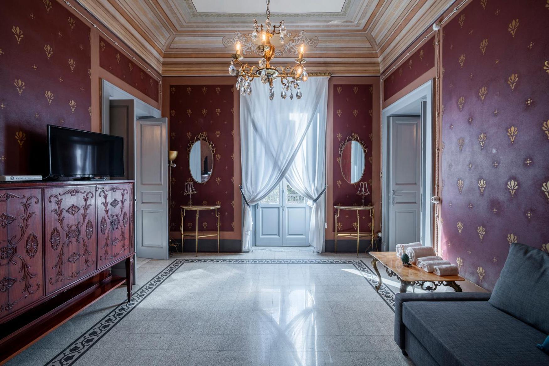 360Me Palace Messina Exterior foto